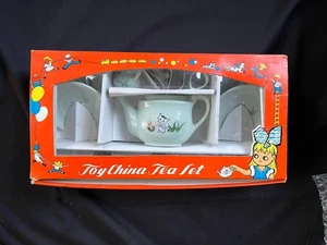 Vintage Children’s Toy China Tea Set, Made in China - Cat / Kitten Motif - Picture 1 of 4