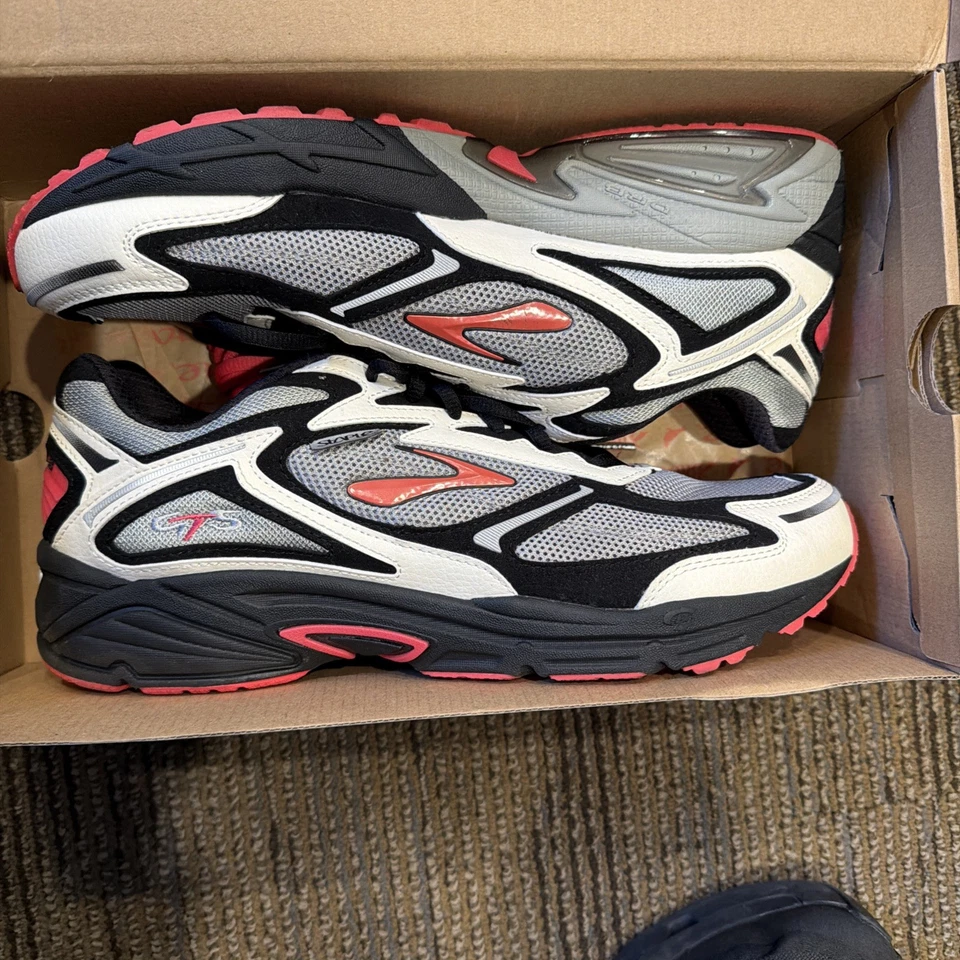 Talla 12.5 - Brooks Jeff Staple x Adrenaline GTS 4 Rosa Paloma Foto 1 de 4