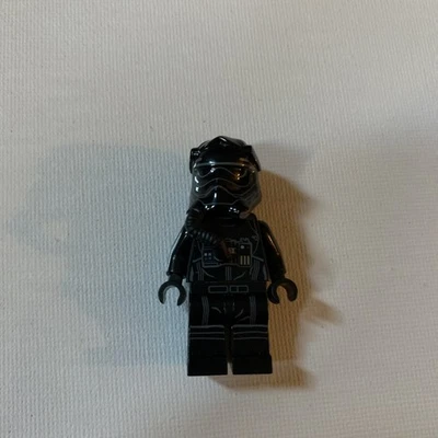 LEGO Minifigure -  First Order TIE Pilot - sw0902 - Image 1 of 4