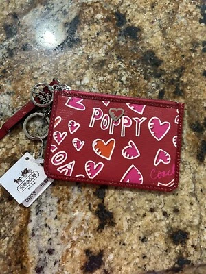 Coach Poppy Graffiti Red, Pink & White Hearts Coated Canvas Wristlet New See Pho - Изображение 1 из 4