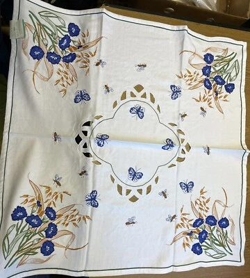 Tischdecke Feldstrauß Bienen Schmetterling Kornblumen blau 85x85cm - Bild 1 von 4