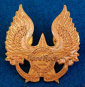 STAFF MANAGER'S AWARD *BEST OF LAS VEGAS* HOTEL GOLD WINGS Hard Rock Cafe PIN - Picture 1 of 1