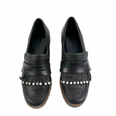 Bernardo Mocasines 5 Cuero Negro Kiltie Flecos Tachuelas Cuero Plateado Zapatos Para Mujer Foto 1 de 4