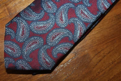 CORBATA DANIEL CREMIEUX PARA HOMBRE 100% SEDA DELGADA PAISLEY BORGOÑA-ROJO Y MULTICOLOR Foto 1 de 4