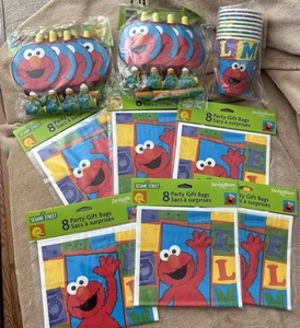 ELMO PARTY Sesame Street 4 TREAT bags (48)~4 PKG OF Blow-outs~1 PKG Cups (8) VTG - Picture 1 of 7