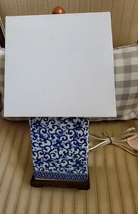 Ralph Lauren PorcelainAsian Chinoiserie Floral Blue & White Table Lamp W Shade - Picture 1 of 7