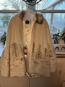 Northern Lifestyles Faux Fur Coat XL. Canada - Picture 1 of 17