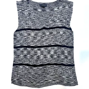 Banana Republic 100% Silk Black Gray Heathered V-neck Sweater Vest Size Large - Picture 1 of 4