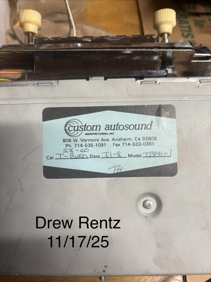 1958-1960 Ford Thunderbird Radio - Image 1 of 4