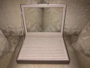 Wolf Ring Box JTV Metallic Beige with Lustre Lock Large - Picture 1 of 7