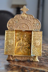 VINTAGE CHRISTIAN ORTHODOX GREEK TRIPTYCH VIRGIN MARY GOLDEN TONE METAL MADE - Picture 1 of 11