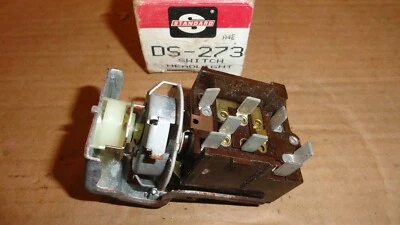 NORS 1984-89 CHRYSLER DODGE DAYTONA 84-90 LEBARON 88-93 DYNASTY HEADLIGHT SWITCH - Image 1 of 4