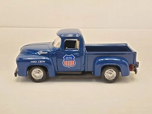 Road Champs 1956 Ford F100 Pickup Truck 1/43 Union Pacific Yard Crew - Picture 1 of 12