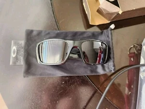 Oakley Sunglasses Brand New Sold For 189.50 - Picture 1 of 8