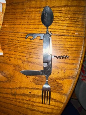 Ozark Trail Multifunción Camping Supervivencia Cuchillo Herramientas Tenedor y Cuchara Sacacorchos Foto 1 de 4