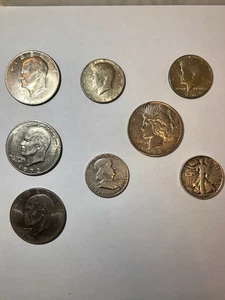 Lote de 8 monedas de plata y vintage de Estados Unidos Peace, Franklin, Kennedy, Eisenhower Dollar - Imagen 1 de 9