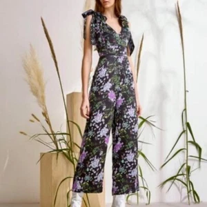 NWT $145 foxiedox Tinley Floral Crop Tie Shoulder Crop Jumpsuit V Neck Pockets - Picture 1 of 10