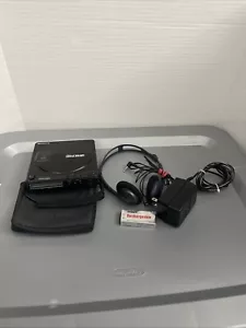 SOLO PIEZAS!!!!!!!!!!!Reproductor de discos compactos CD Sony D-9 Discman Mega Bass vintage. - Imagen 1 de 15