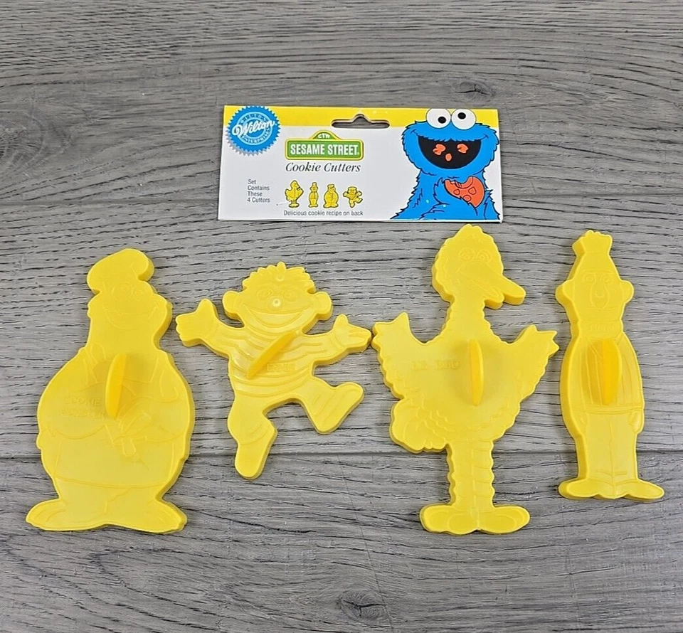 Vtg Wilton Sesame Street Yellow Cookie Cutters - Big Bird, Cookie Monster, Bert - Image 1 of 4