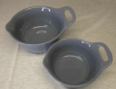 Rachel Ray Set of 2 Gray Nesting Mixing Bowls with Handle and Spout 1 Qt & 2Qt. - Image 1 of 4