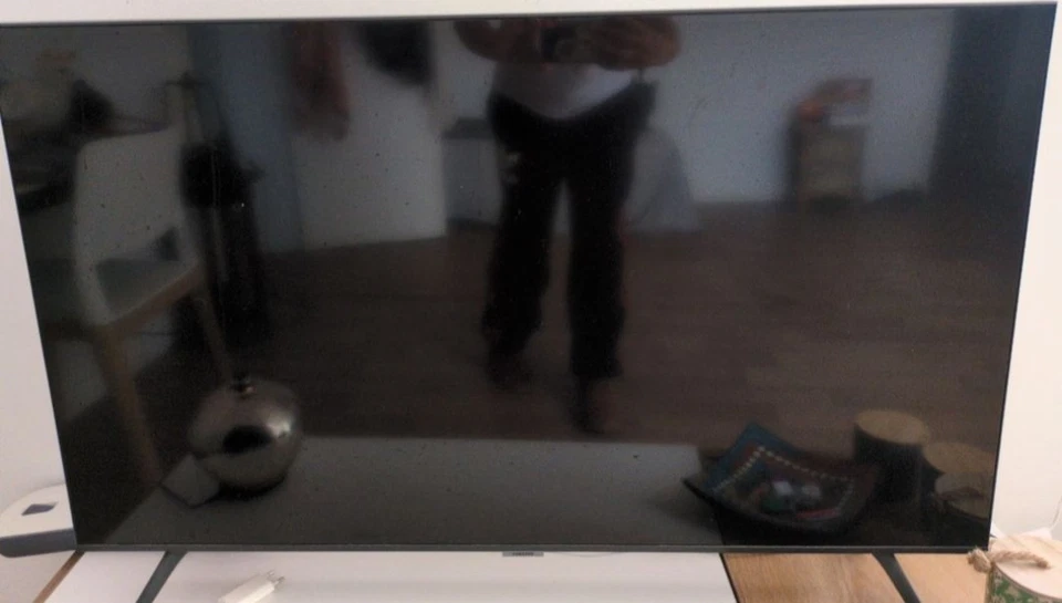 Samsung UE43TU7025K 43" 4K Crystal UHD Smart TV - Noir - Photo 1/1