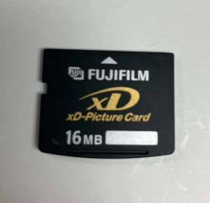 Fujifilm xD Picture Card 16MB Camera Memory Card (Fits Olympus) - Picture 1 of 2