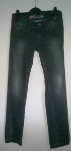 Blaue Jeans mit Aufhellungen und braunen Ziernähten Weite 27  Fornarina - Bild 1 von 1