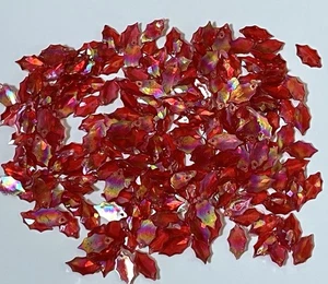 Vtg Lot 200 Iridescent Aurora Transparent Red Xmas Mini Holly Leaf Plastic Beads - Picture 1 of 8