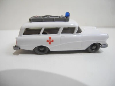 WIKING RARE VINTAGE 1:87 MODEL OPEL CARAVAN  RED CROSS AMBULANCE 1965-1968 MINT - Image 1 of 4