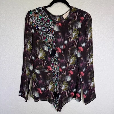 Top Nicole Miller Artelier para mujer pequeño estampado de árbol de joyas de seda arte para usar artístico Foto 1 de 4