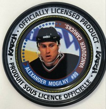 Alexander Mogilny 1997-98 Irwin Katch Black Medallion Metal #149