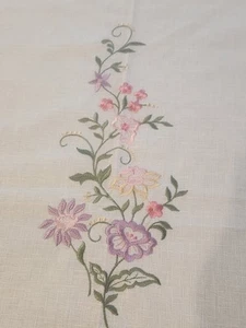 Vtg Handmade Tablecloth Embroidered Crochet Lace Edge Floral White Cotton 53x72 - Picture 1 of 9