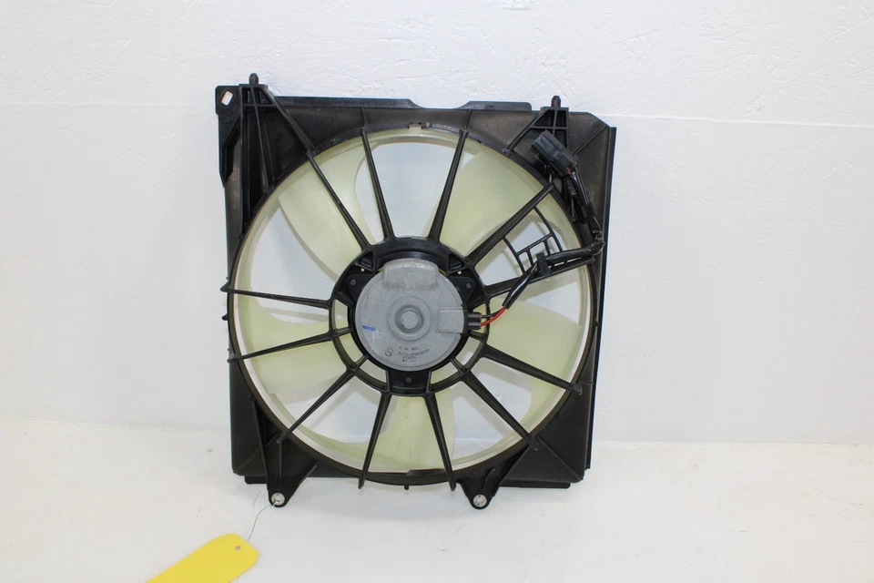 Ventilador radiador izquierdo Acura TLX 2015-2020 3,5 L OEM NJ25 Foto 1 de 4