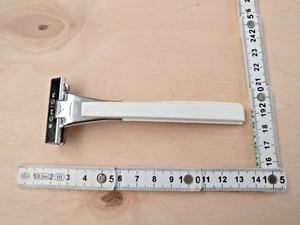 RareH47 Schick patented old metal white handle cartridge VTG shaving collectible - Picture 1 of 12