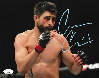 Foto autografiada de Carlos Condit 8x10 certificado de autenticidad JSA UFC Natual Born Killer firmada por MMA  Foto 1 de 2
