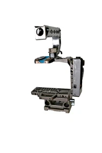 Tilta Half Cage con impugnatura superiore e supporto SSD per Blackmagic Pocket 6k - Foto 1 di 4
