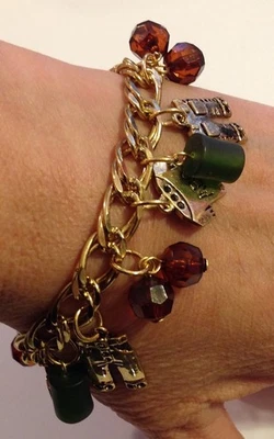 Armband / Bettelarmband / gold / verschiedene Anhänger / 20 cm lang / neu - Bild 1 von 4