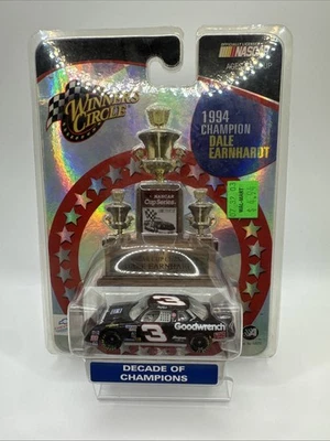 Dale Earnhardt Goodwrench 1994 Chevrolet Lumina NASCAR Champion Action WC 1:64 - Imagem 1 de 2