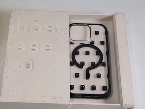 dbrand Ghost Case 2.0 iPhone Clear mit MagSafe & Black Camo Skin - Bild 1 von 3