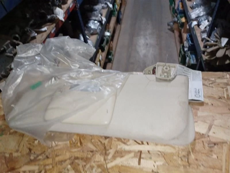 Parasol conductor ILUMINADO SIN ABRIDOR DE PUERTA DE GARAJE SE ADAPTA 08-09 SABLE 1236337 Foto 1 de 1