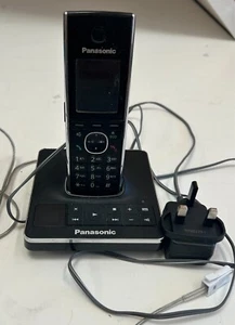 Telefon bezprzewodowy i ładowarka podstawowa Panasonic KX-TG8561E używana - Zdjęcie 1 z 1
