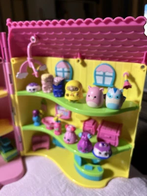 12 figuras más! Juego de muñeca y guardería Cabbage Patch Babyland 2017 Foto 1 de 4