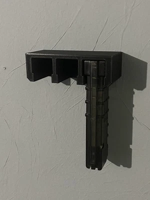 Soporte de cargador Grand Power Stribog soporte de pared 9 mm WWW.TRAVMFG.COM Foto 1 de 4