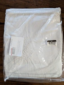POTTERY BARN Heirloom Embroidered Duvet Cover-White-King/CKing-OPEN BOX - Picture 1 of 3