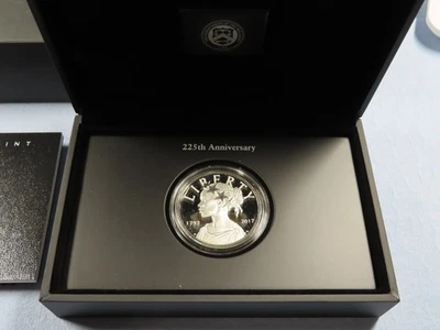 2017 P AMERICAN LIBERTY 225th ANNIVERSARY 1oz 99.9 PROOF SILVER MEDAL BOX + COA - Image 1 of 4