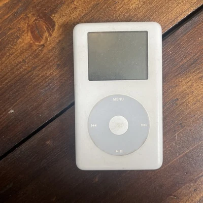 Apple iPod Classic A1059 White 20GB 4th Generation FAULTY SPARES REPAIR Genuine - Image 1 of 3