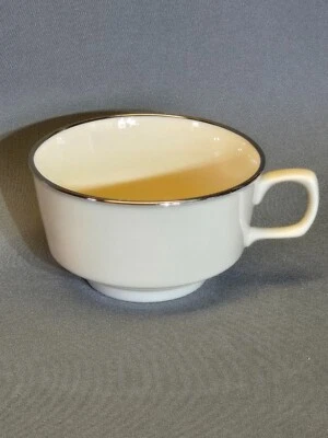 Taza plana Moon Glow, de Franciscan Foto 1 de 3