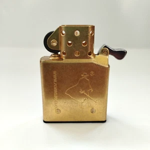 Zorro Tumbled Brass Petrol Lighter Insert with Bottom Rubber Gasket - Foto 1 di 5