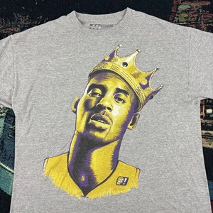 The Forest Lab Kobe Bryant Only Kings Have Rings T-Shirt Sz XL Gray Mamba Lakers - Picture 1 of 13