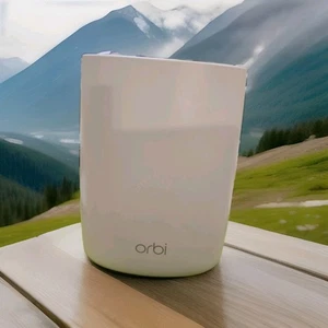 RBR50 - Orbi AC3000 Tri-band WiFi Router Whole Home Mesh WiFi System - Picture 1 of 9